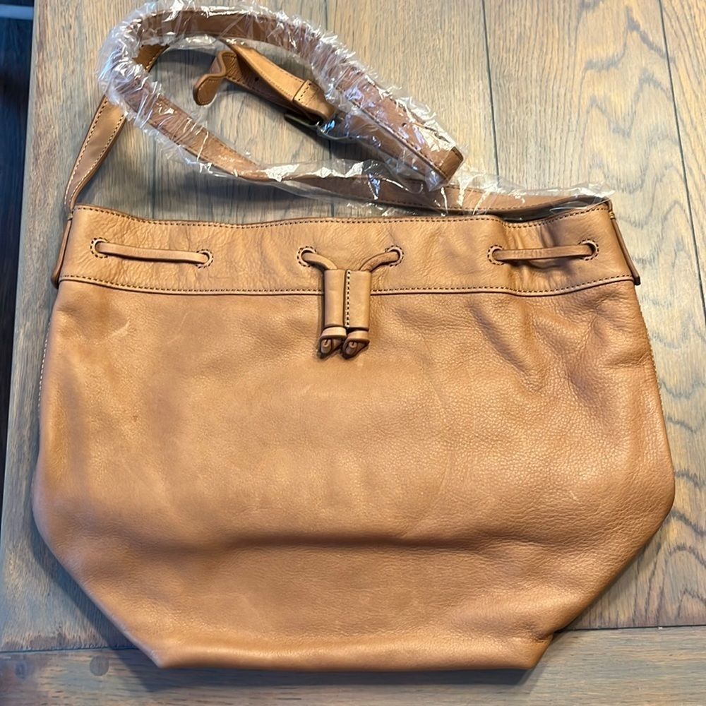 🍸J.jill leather hobo satchel NWOT🍸